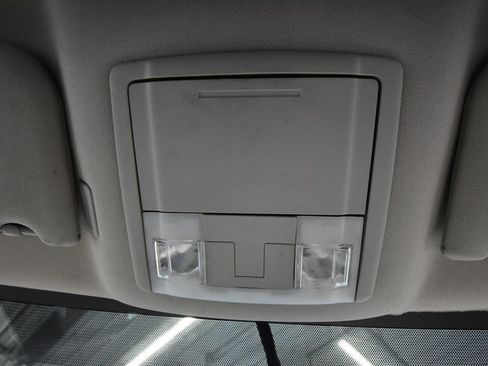 Used 2011 Ford Edge Limited FWD image 23