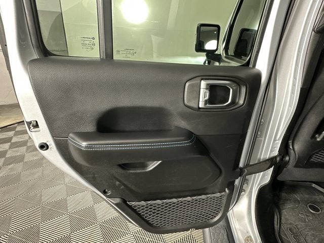 Used 2024 Jeep Wrangler High Altitude AWD/4WD image 23