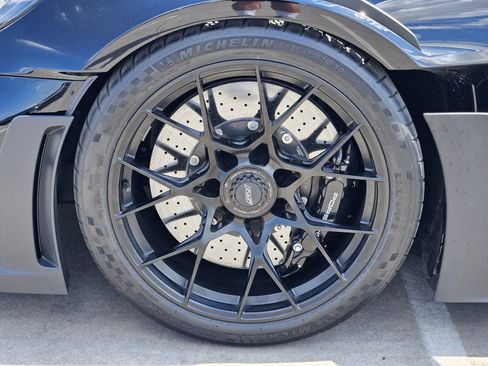 Certified 2025 Porsche 911 GT3 RS RWD image 14