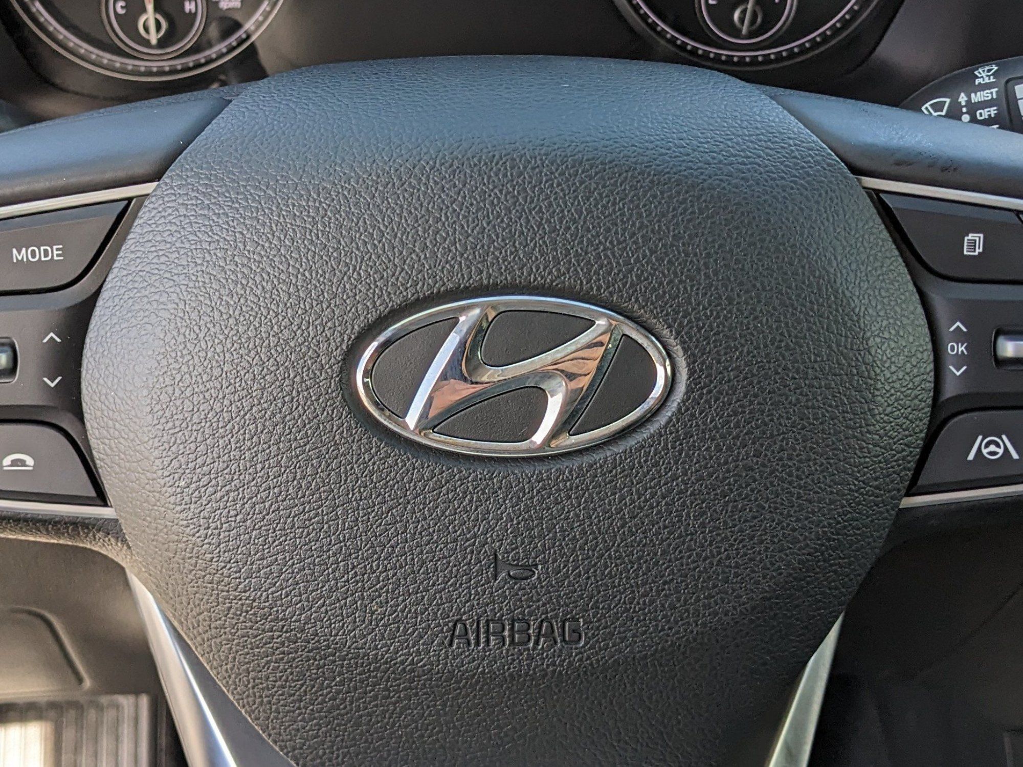 Used 2023 Hyundai Santa Fe SEL FWD image 35