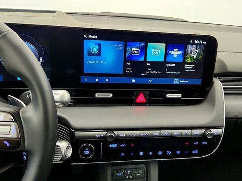 Used 2025 Hyundai Ioniq 5 Limited image 17