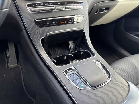 Used 2023 Mercedes-Benz GLC 300 4MATIC Coupe image 16