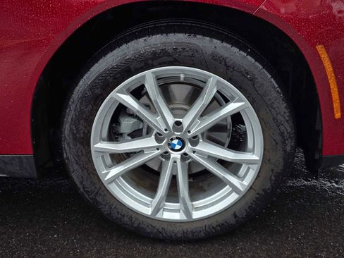 Used 2025 BMW X3 xDrive30i w/ Premium Package image 9