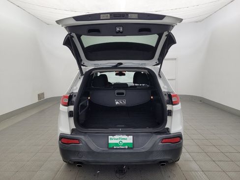 Used 2014 Jeep Cherokee Latitude w/ Comfort/Convenience Group FWD image 29