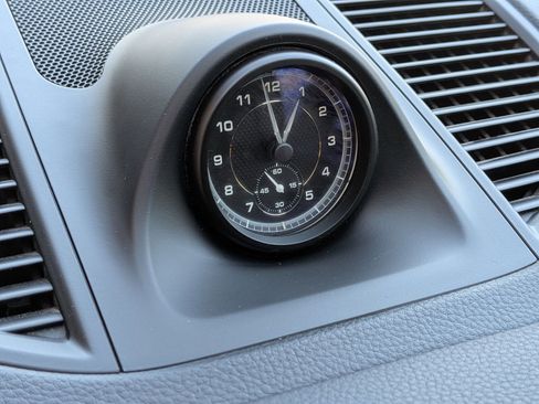 Used 2025 Porsche Macan Turbo image 22