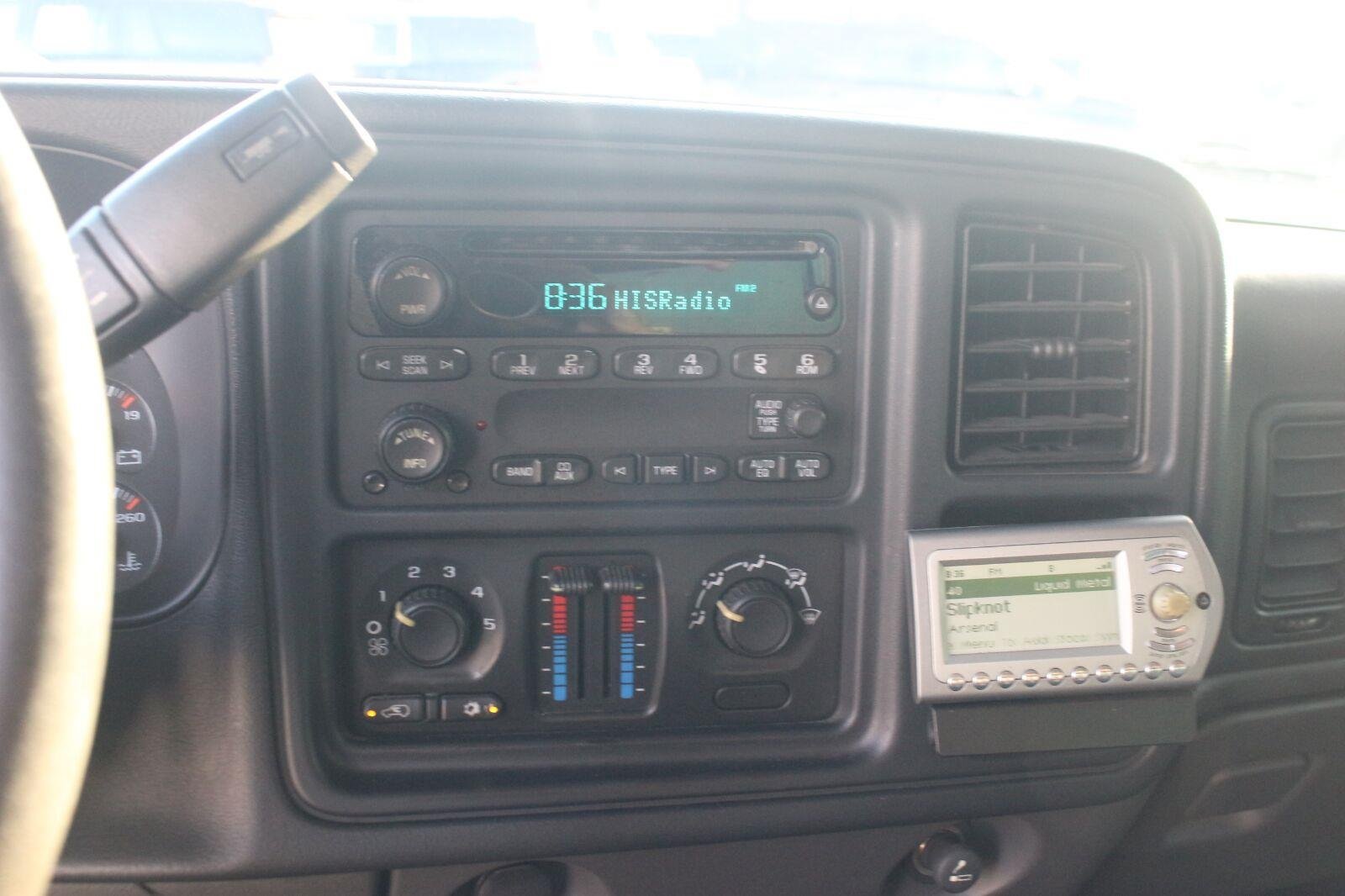 Used 2007 Chevrolet Silverado 2500 W/T w/ Heavy-Duty Power Package AWD/4WD image 18