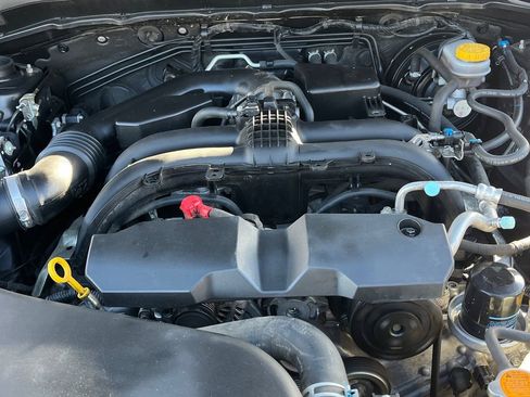 Used 2017 Subaru Forester 2.5i Premium w/ All-Weather Package image 21