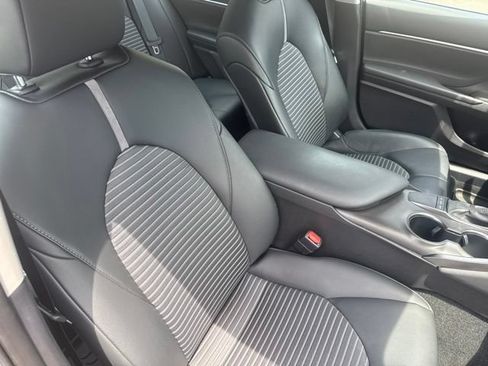 Used 2024 Toyota Camry SE FWD image 16
