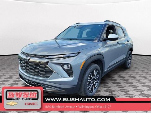 Used 2024 Chevrolet TrailBlazer ACTIV AWD/4WD image 2