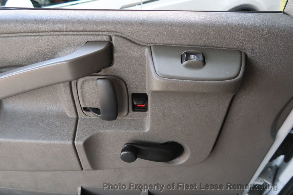 Used 2019 Chevrolet Express 2500 RWD image 31