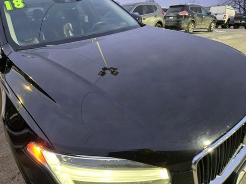 Used 2018 Volvo XC90 T6 Momentum w/ Convenience Package image 17