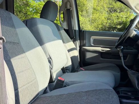 Used 2014 RAM 2500 SLT w/ Luxury Group AWD/4WD image 30