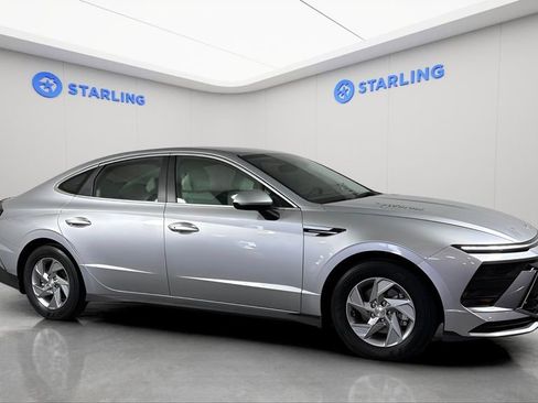 Used 2025 Hyundai Sonata SE image 13