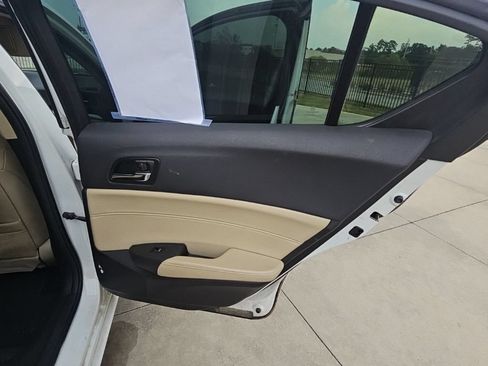 Used 2017 Acura ILX FWD image 17