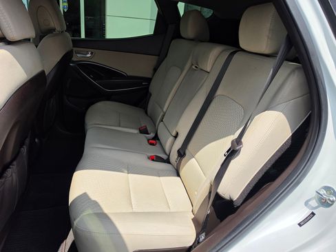 Used 2018 Hyundai Santa Fe Sport w/ 2.4L Value Package 02 FWD image 10