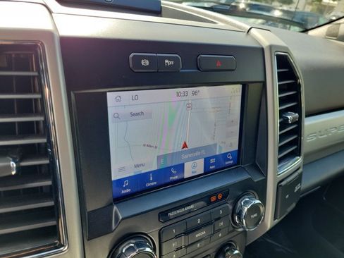 Used 2021 Ford F250 Lariat w/ Lariat Ultimate Package AWD/4WD image 28