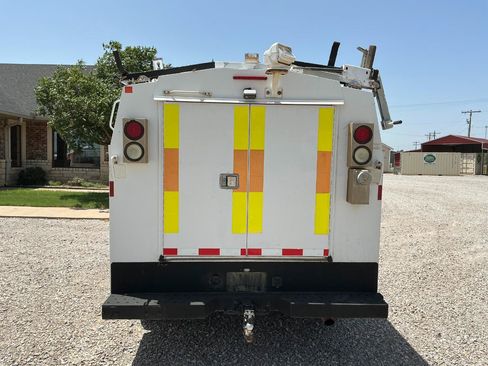 Used 2014 Chevrolet Silverado 3500 W/T RWD image 5