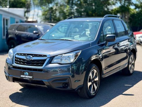 Used 2017 Subaru Forester 2.5i w/ Alloy Wheel Package AWD/4WD image 4