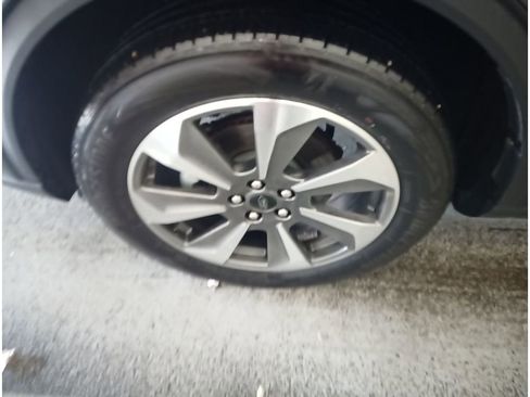 Used 2025 Ford Escape Platinum AWD/4WD image 10