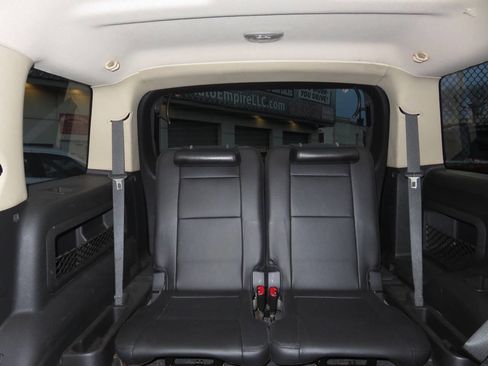 Used 2010 Ford Explorer XLT image 19