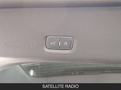 Used 2025 Ford Expedition Max Platinum AWD/4WD image 25