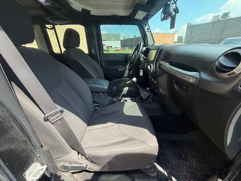 Used 2014 Jeep Wrangler Unlimited Sport AWD/4WD image 11