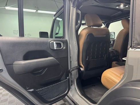 Used 2023 Jeep Wrangler Rubicon image 28