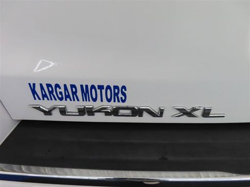 Used 2020 GMC Yukon XL Denali RWD image 14