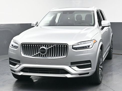 Used 2022 Volvo XC90 T8 Inscription image 7