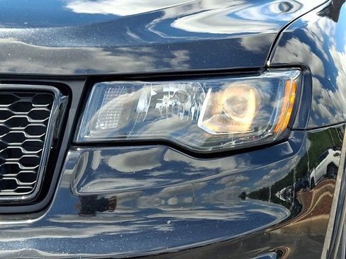 Certified 2019 Jeep Grand Cherokee Altitude AWD/4WD image 12