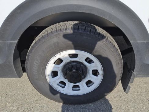 Used 2024 Chevrolet Brightdrop 600 w/ Commercial Equipment Package AWD/4WD image 17