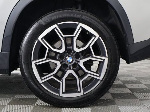 Used 2025 BMW X1 xDrive28i w/ Convenience Package image 16