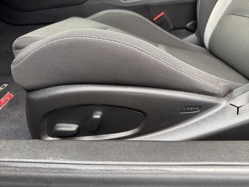 Used 2017 Chevrolet Camaro SS image 16