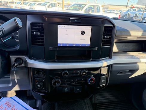 New 2026 Ford F550 4x4 Supercab Super Duty image 9