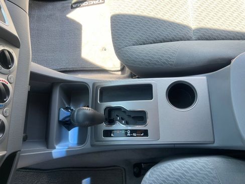 Used 2009 Toyota Tacoma w/ SR5 Package RWD image 23