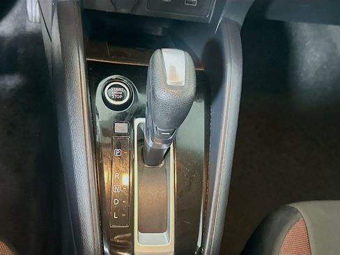 Used 2024 Nissan Versa SR FWD image 23