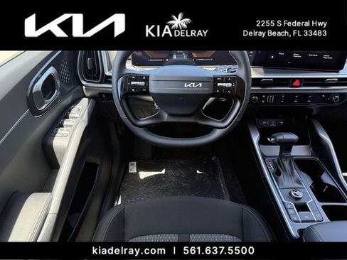 New 2026 Kia Sorento LX FWD image 11