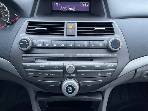 Used 2011 Honda Accord LX-P image 25