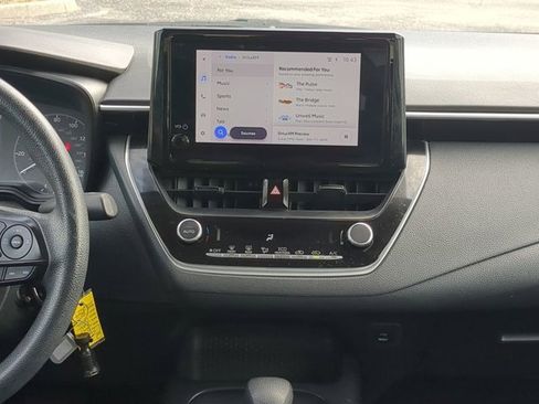 Used 2023 Toyota Corolla LE image 17