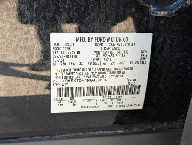 Used 2024 Ford Explorer XLT RWD image 29