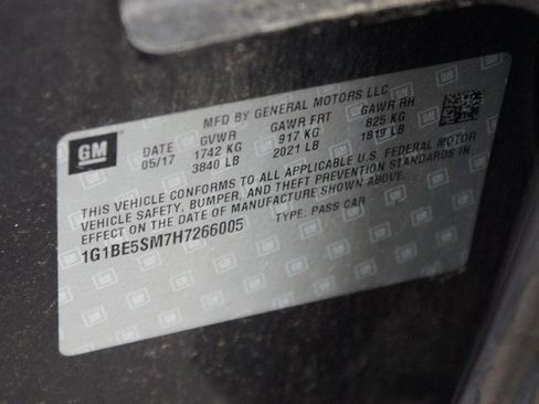 Used 2017 Chevrolet Cruze LT w/ Convenience Package image 19