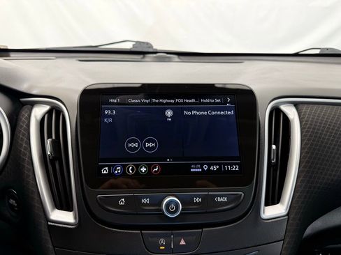 Used 2025 Chevrolet Malibu LT FWD image 33