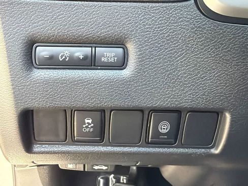 Used 2023 Nissan Murano SV AWD/4WD image 30