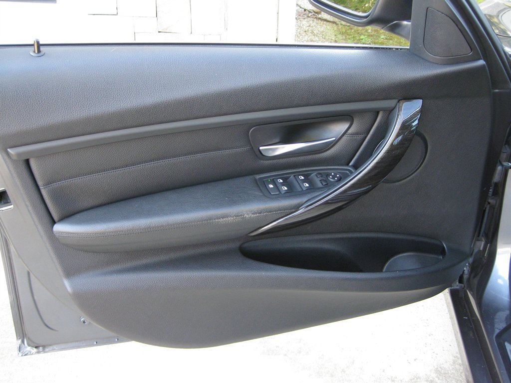 Used 2014 BMW 328i Sedan RWD image 11