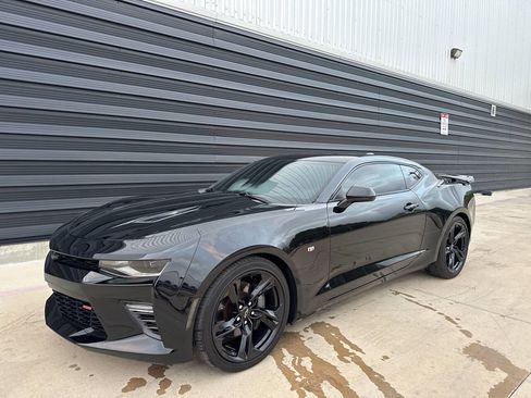Used 2018 Chevrolet Camaro SS image 5