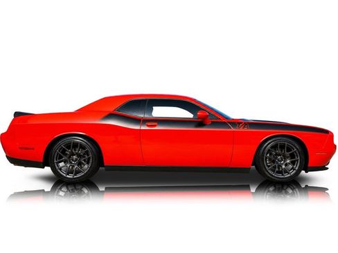 Used 2017 Dodge Challenger R/T w/ Quick Order Package 22P T/A RWD image 2