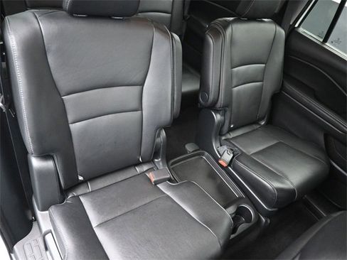 Used 2022 Honda Pilot Touring image 45
