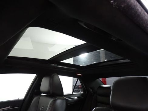 Used 2023 Chrysler 300 S image 11