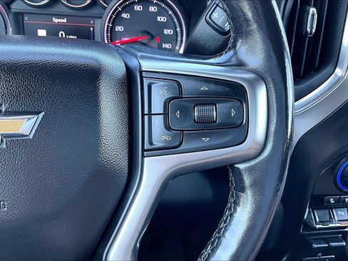 Used 2019 Chevrolet Silverado 1500 LTZ w/ LTZ Convenience Package AWD/4WD image 18
