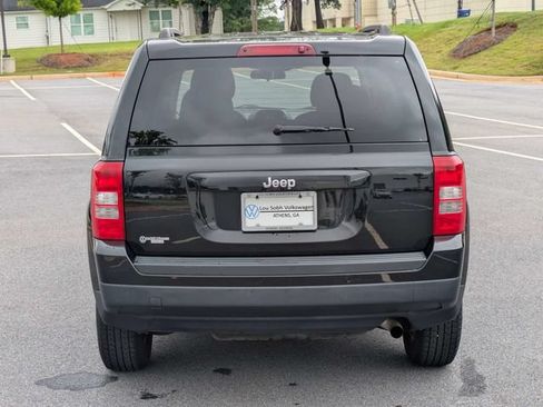 Used 2015 Jeep Patriot Sport w/ Power Value Group FWD image 5